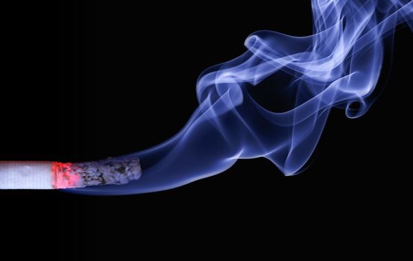 Hypnose pour arrêter de fumer : une méthode innovante et efficace